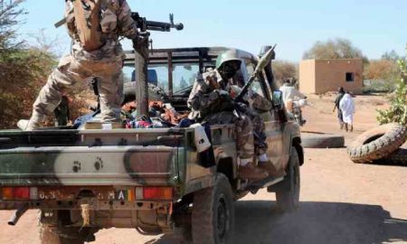 Des dizaines de morts dans des attaques terroristes d '"Al-Qaïda" au Mali