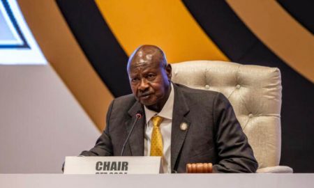 Le président ougandais Yoweri Museveni avertit les manifestants qu’ils « jouent avec le feu »